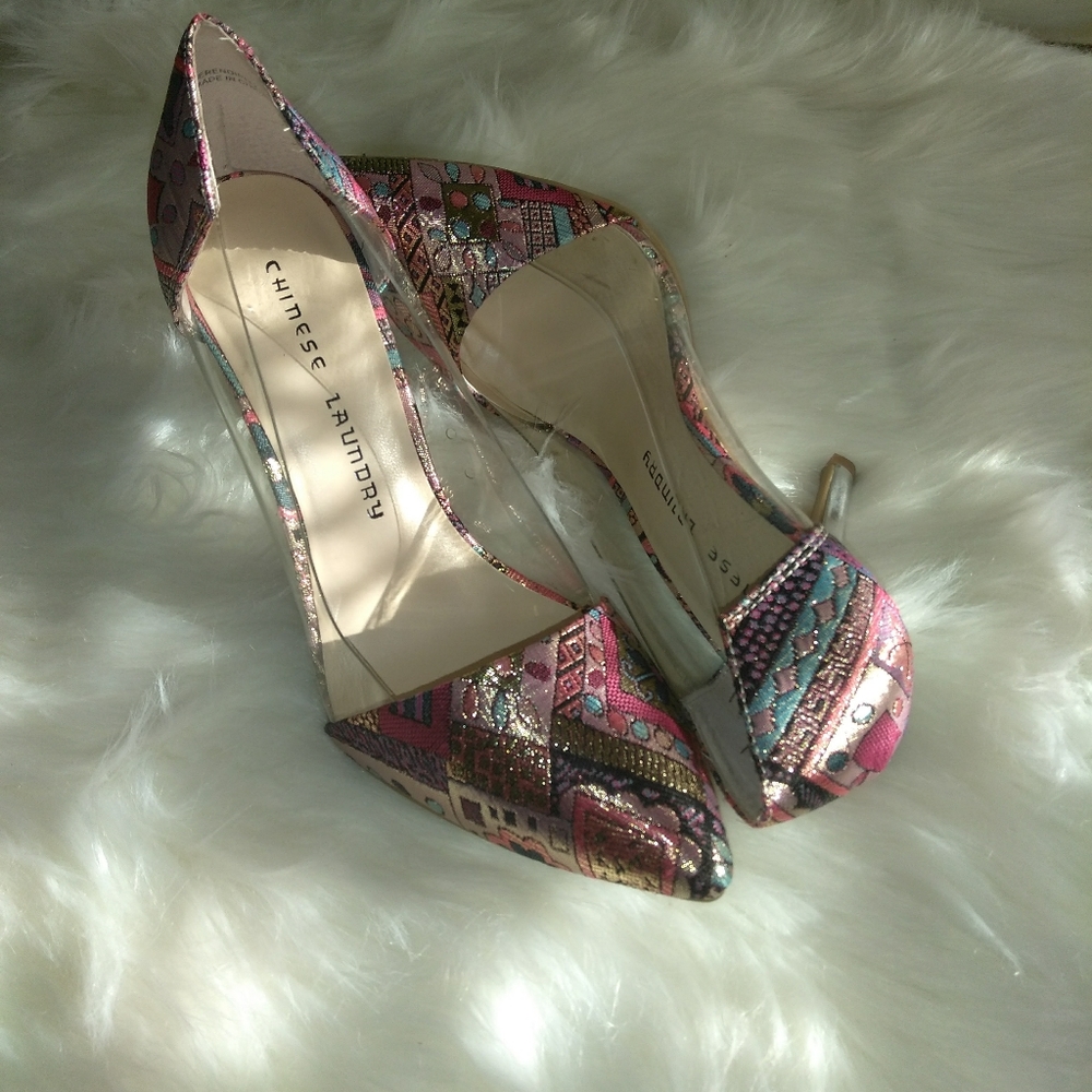 Shoes - Picture 6 of 6